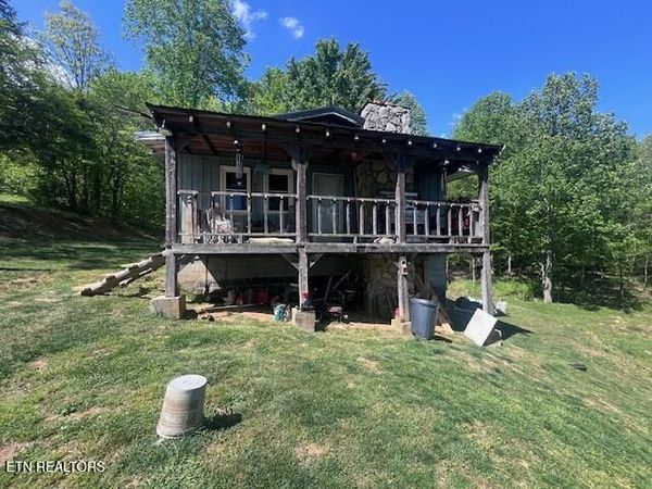 333 Nelson Rd, Speedwell, TN 37870