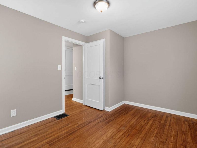 2458 Renwood Place , Columbus, OH 43211 Photo 10