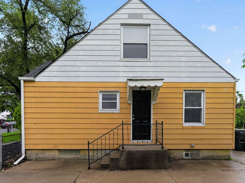2458 Renwood Place , Columbus, OH 43211 Photo 5