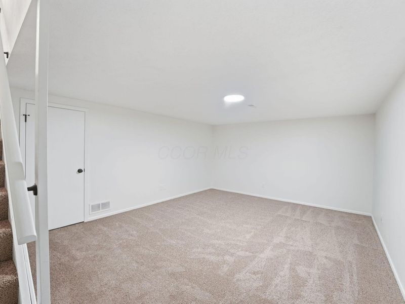 7172 Crofton Court , Reynoldsburg, OH 43068 Photo 33