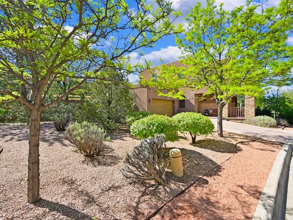 1637 Villa Strada, Santa Fe, NM 87506