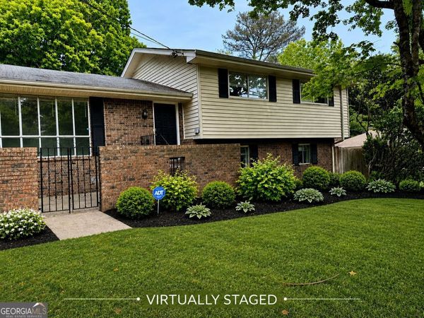 6952 W Fayetteville Road, Riverdale, GA 30296