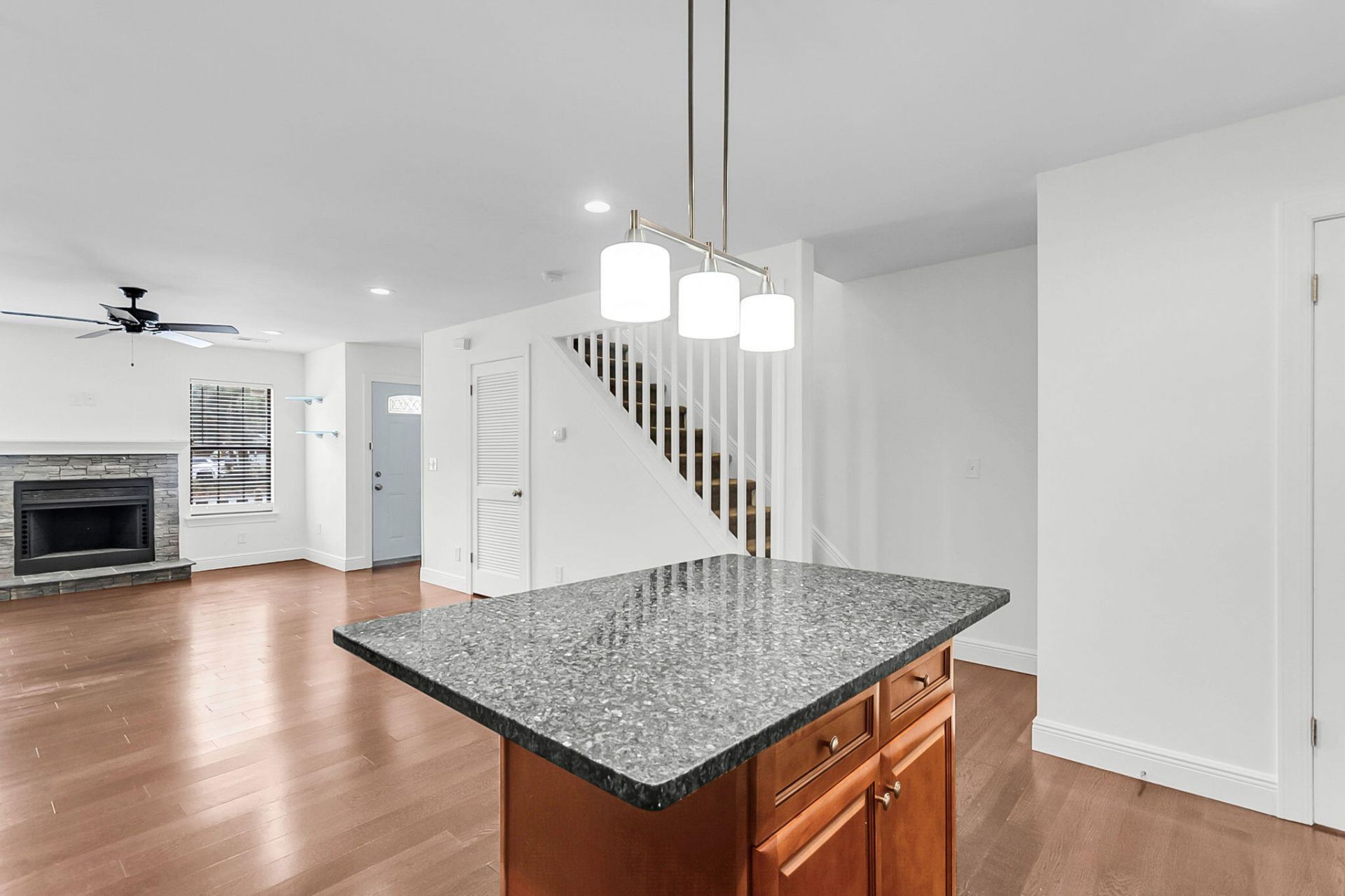 5001 Gaffney Street Photo 15