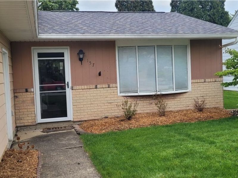 157 Hemlock Drive, Elyria, OH 44035 Photo 3