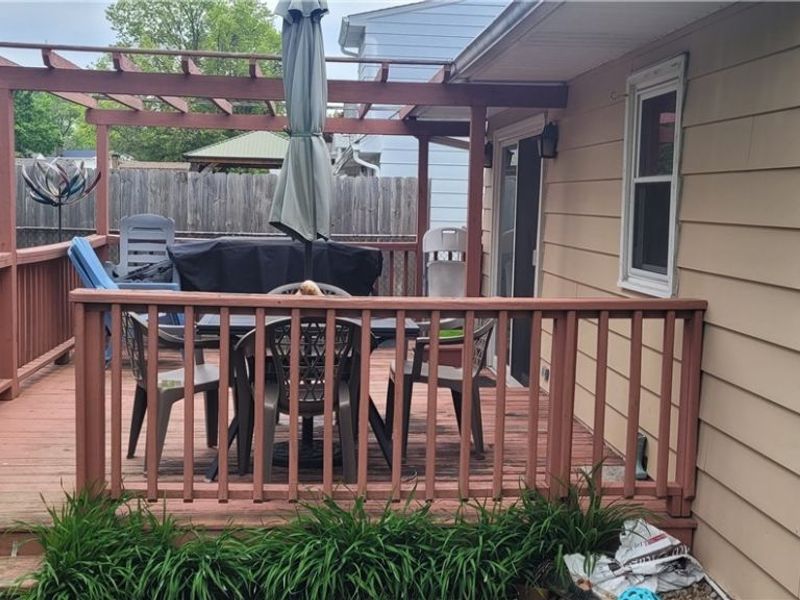157 Hemlock Drive, Elyria, OH 44035 Photo 6