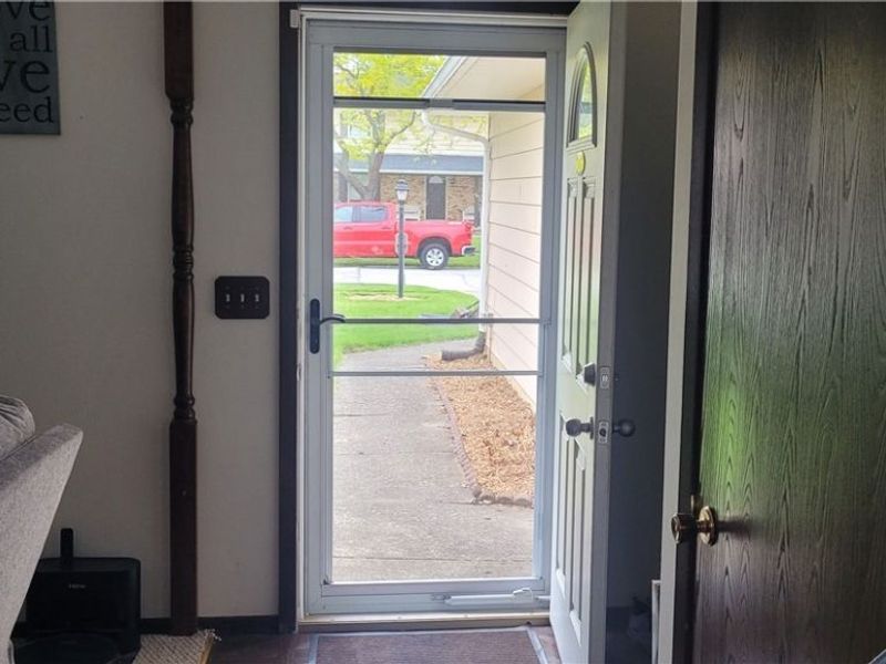 157 Hemlock Drive, Elyria, OH 44035 Photo 9