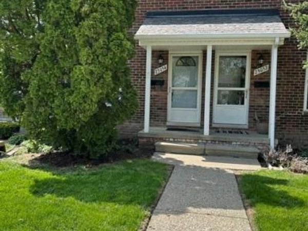 23054 Gary Lane, St. Clair Shores, MI 48080