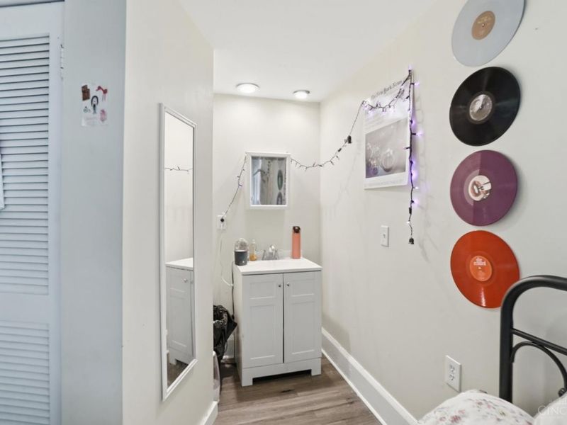 439 Warner Street, Cincinnati, OH 45219 Photo 23