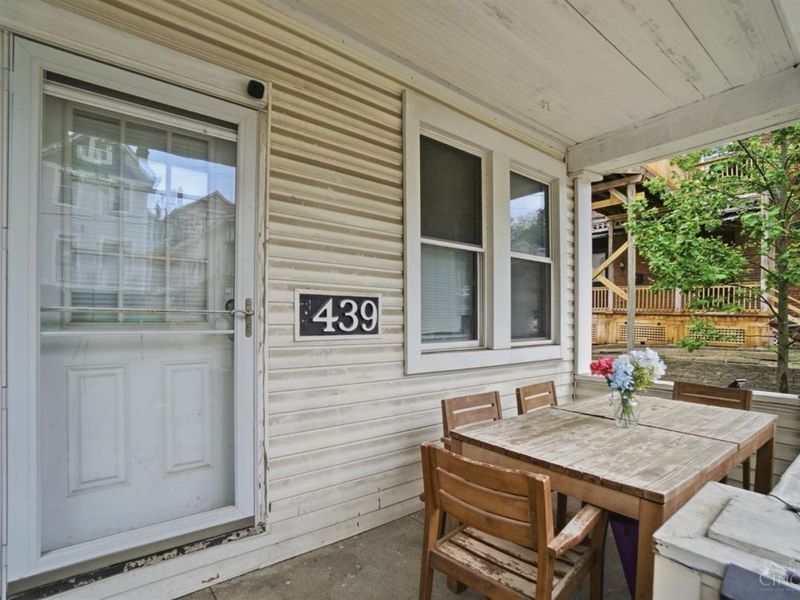 439 Warner Street, Cincinnati, OH 45219 Photo 3