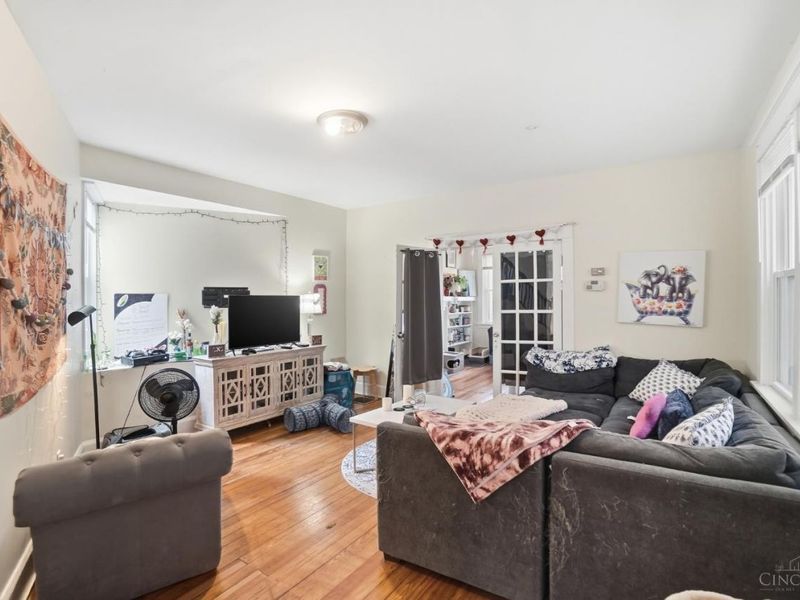 439 Warner Street, Cincinnati, OH 45219 Photo 5