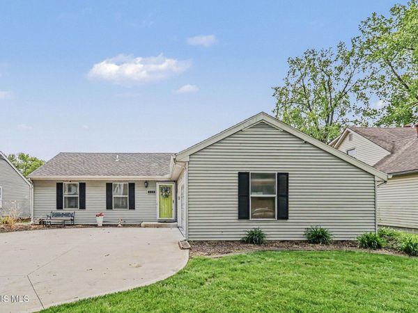 520 Bennington Drive, Maumee, OH 43537