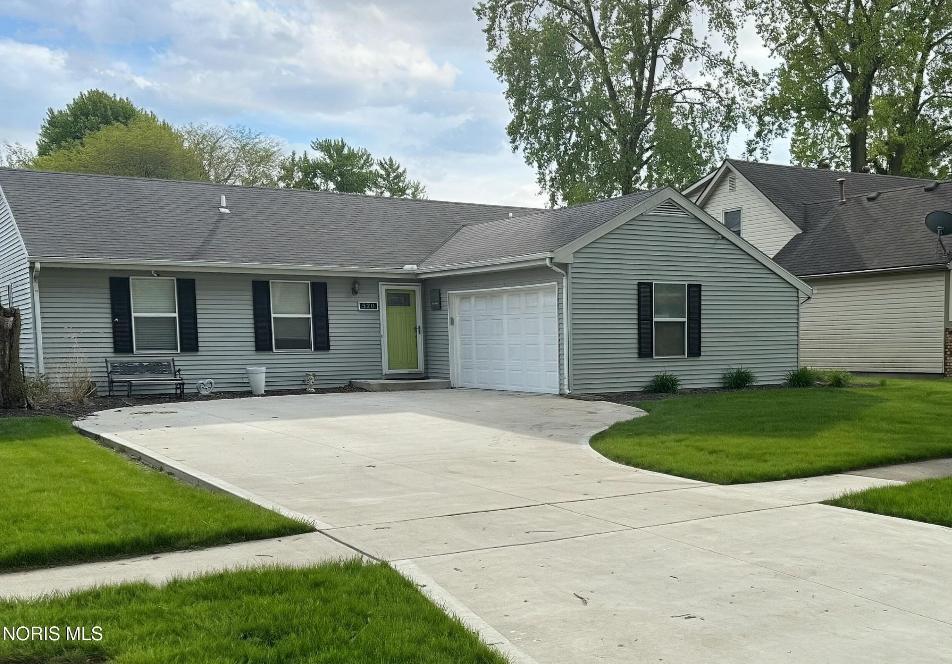 520 Bennington Drive, Maumee, OH 43537 Main Photo