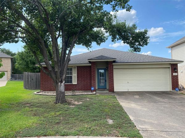5045 Barlow DR, Round Rock, TX 78681