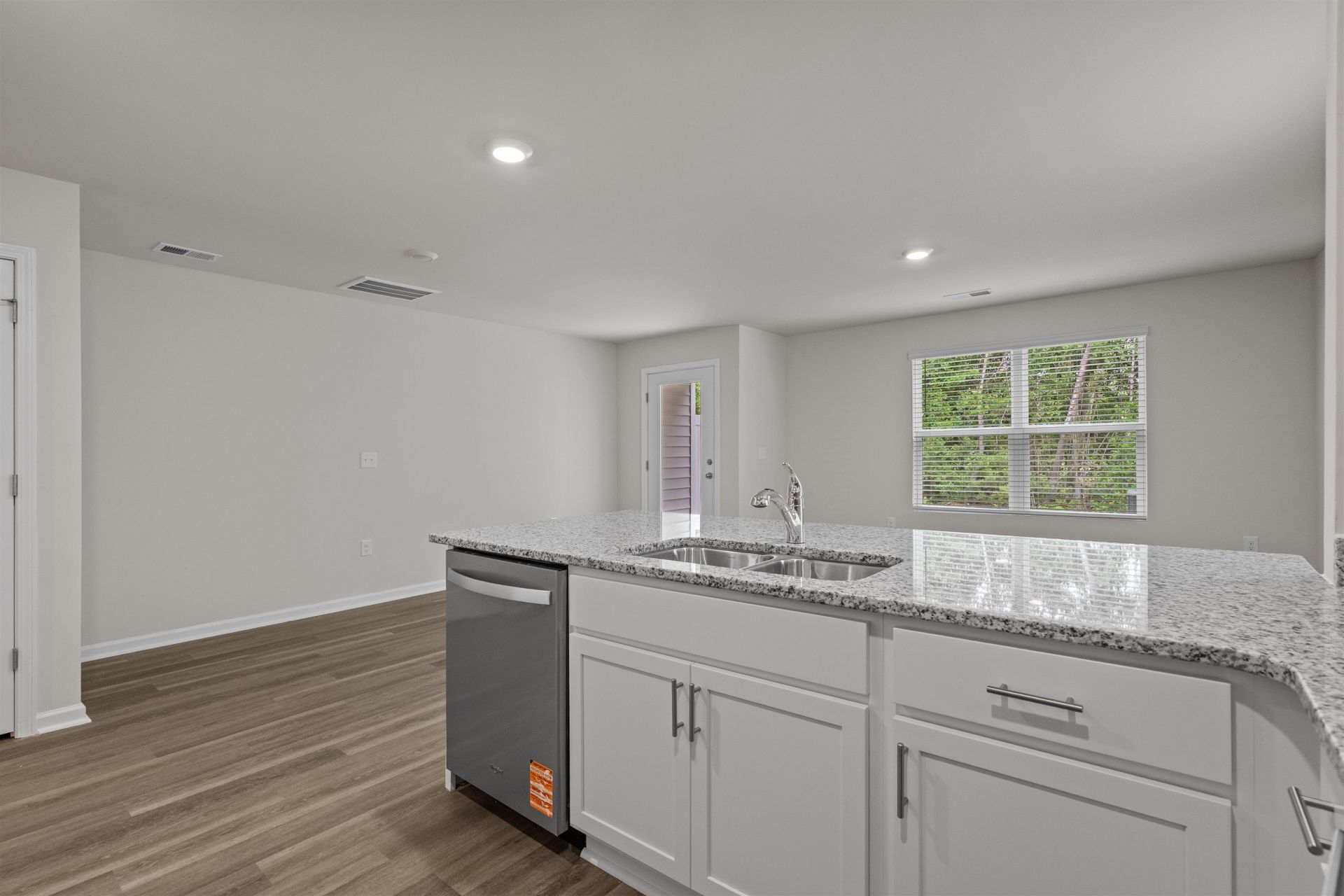547 Gemstone Blvd Photo 17