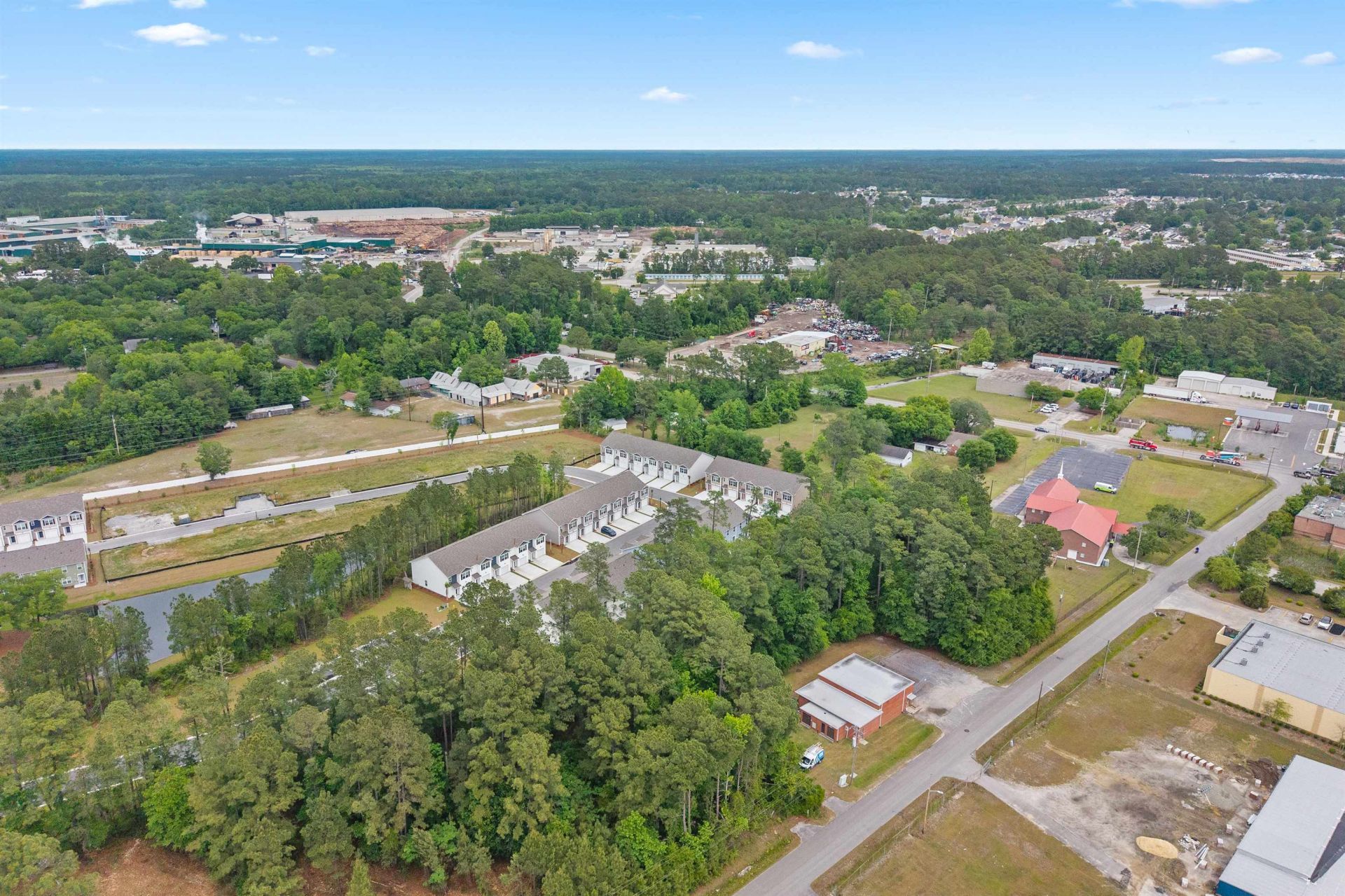 547 Gemstone Blvd Photo 32