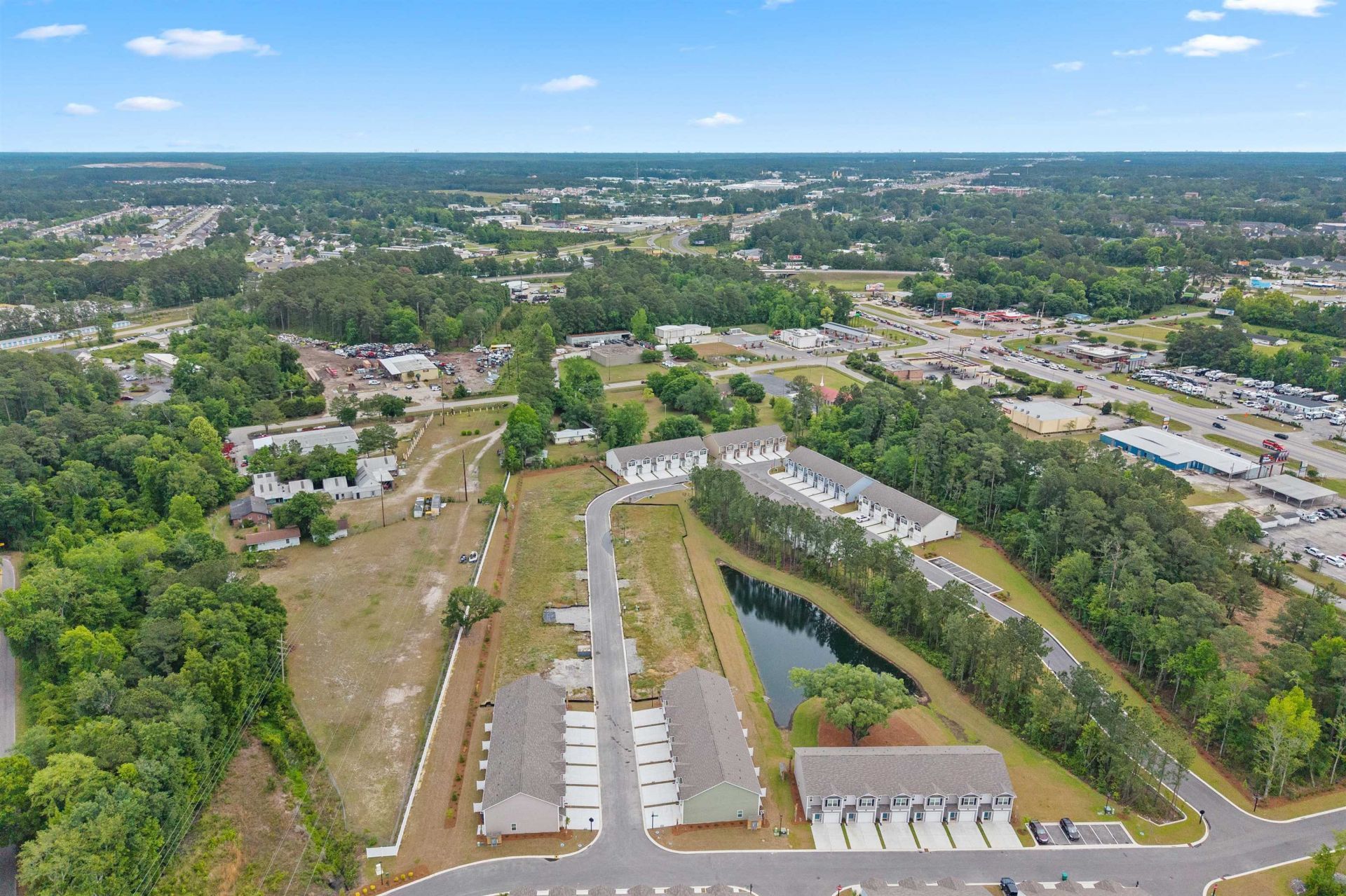 547 Gemstone Blvd Photo 33