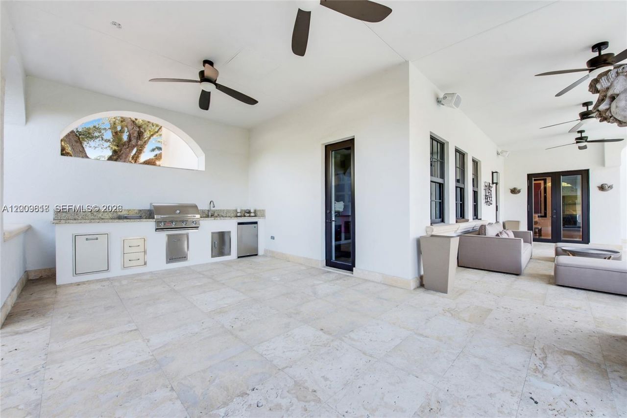1151 S Alhambra Cir, Coral Gables, FL 33146 Photo
