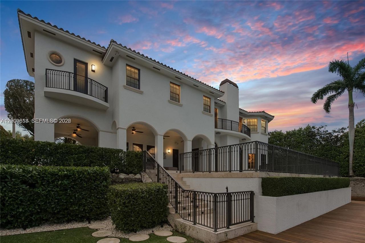1151 S Alhambra Cir, Coral Gables, FL 33146 Photo