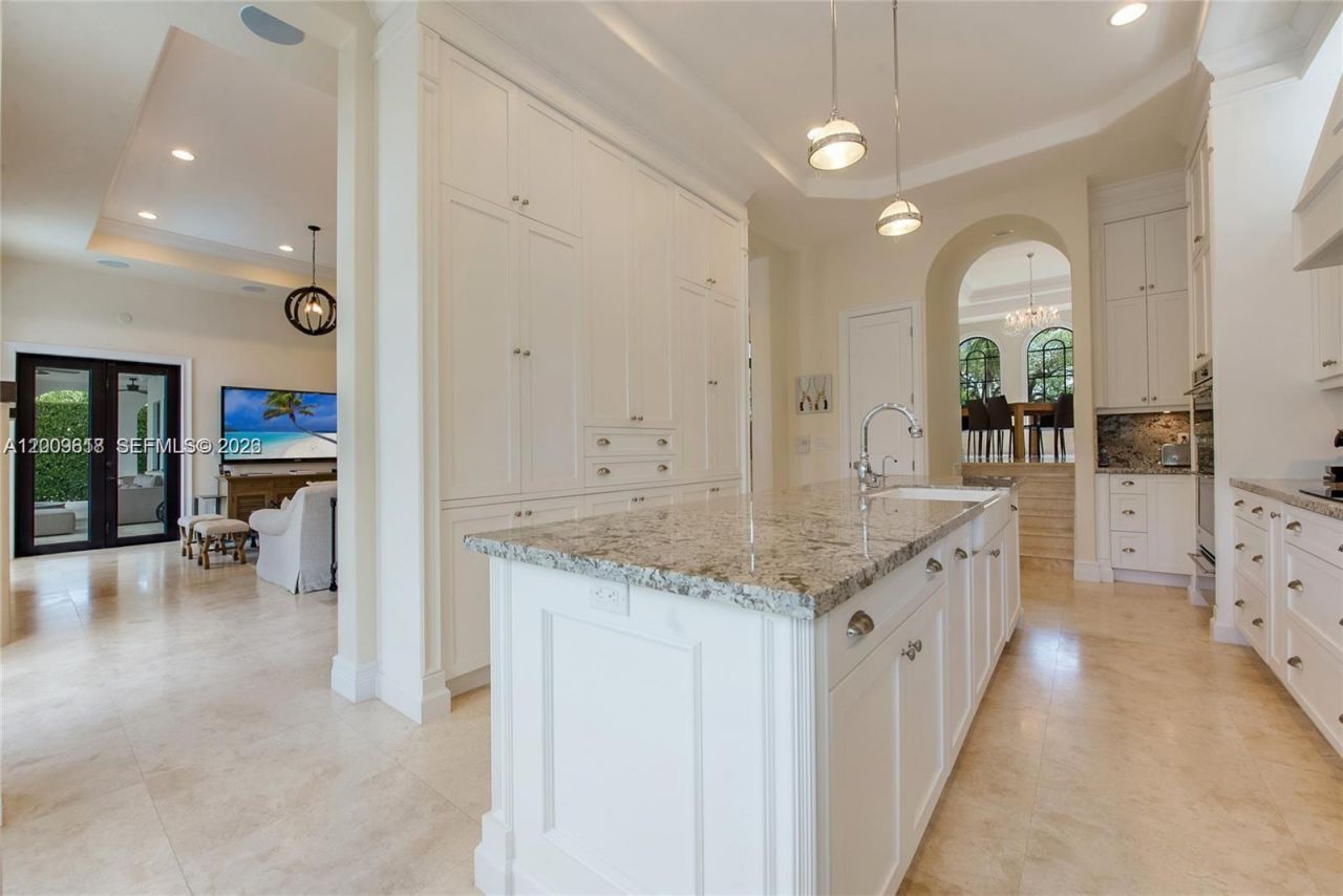 1151 S Alhambra Cir, Coral Gables, FL 33146 Photo