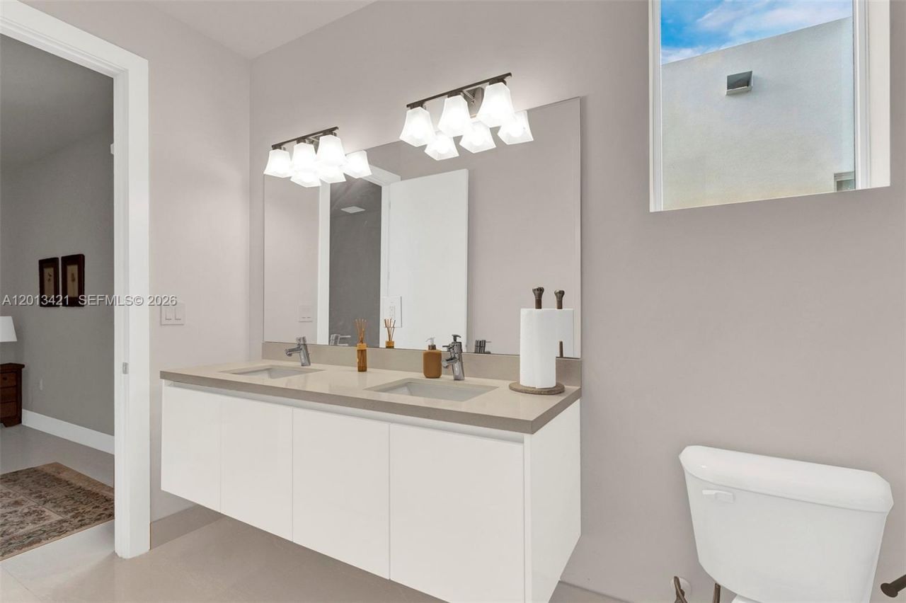 7535 NW 98th Ave , Unit 7535, Doral, FL 33178 Photo
