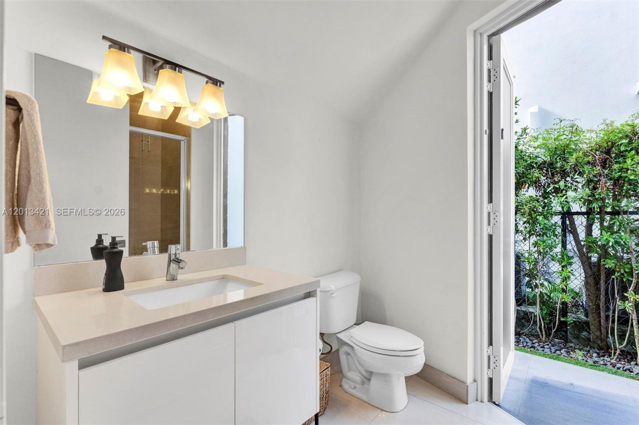 7535 NW 98th Ave , Unit 7535, Doral, FL 33178 Photo
