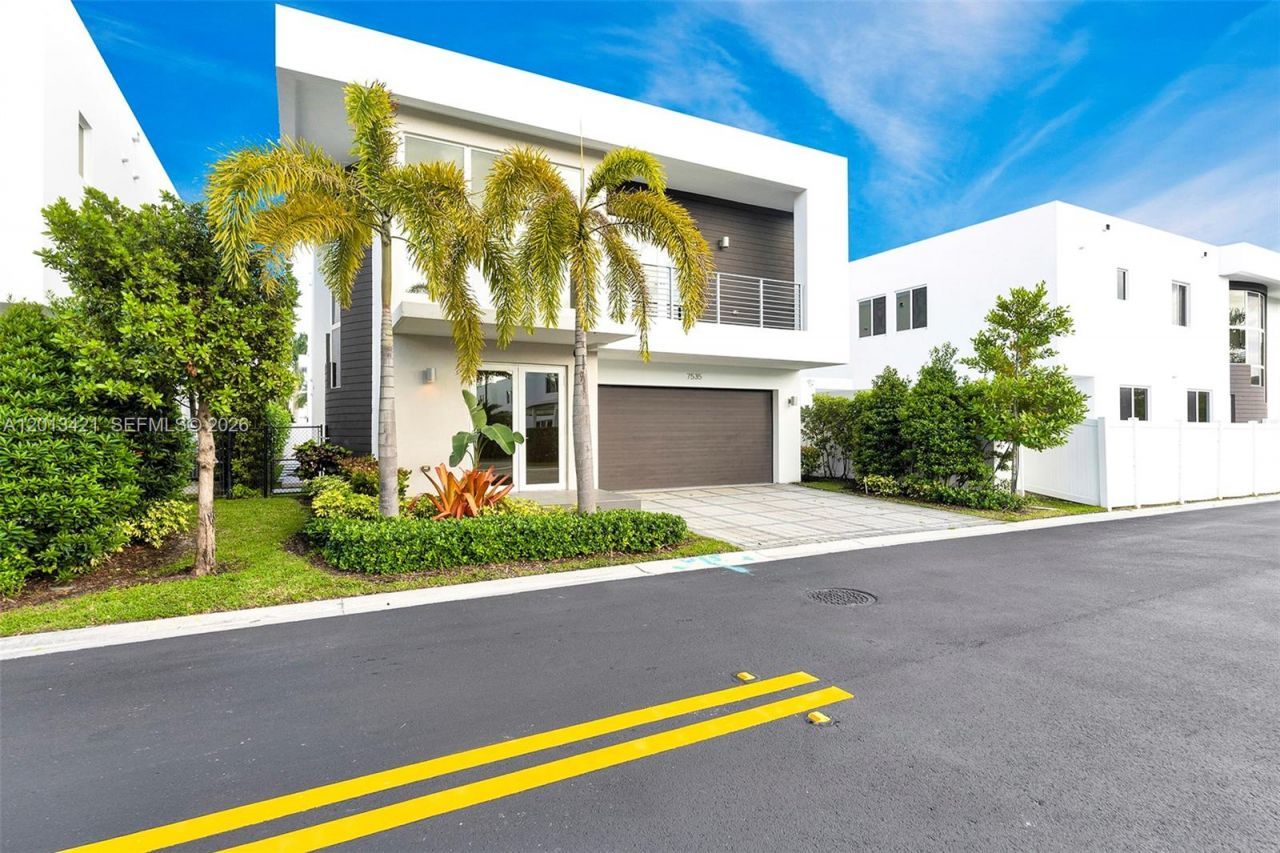 7535 NW 98th Ave , Unit 7535, Doral, FL 33178 Photo