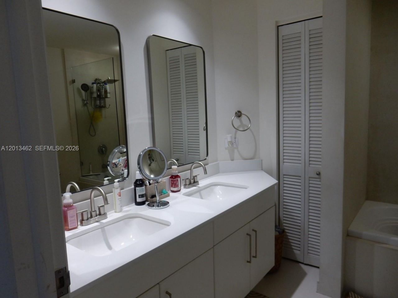 801 Brickell Key Blvd, Unit 1102, Miami, FL 33131 Photo