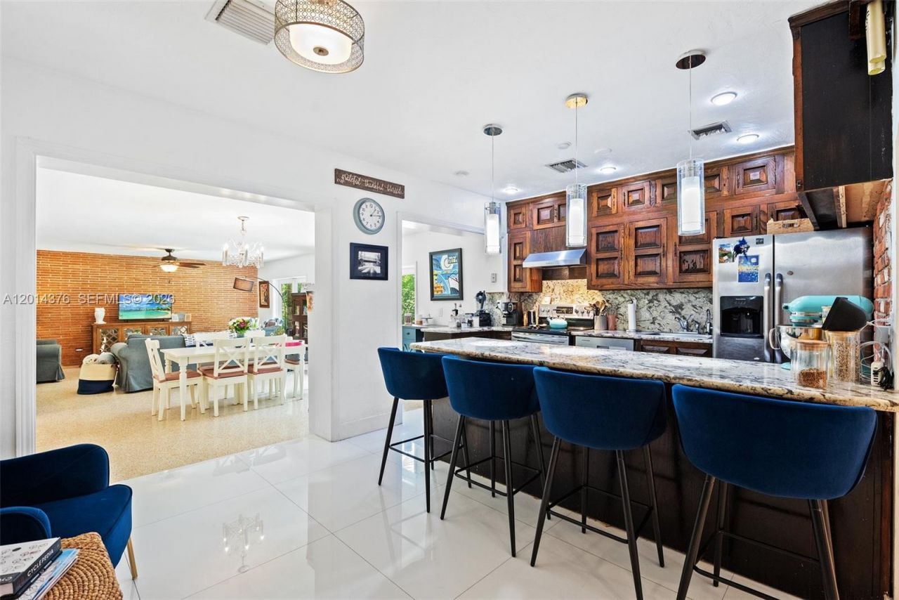 4091 Matheson Ave , Miami, FL 33133 Photo