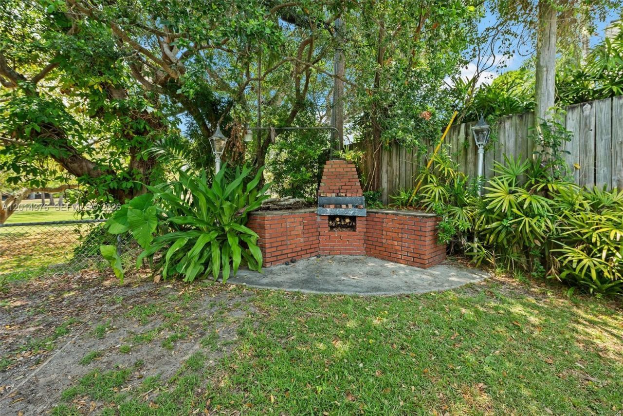 4091 Matheson Ave , Miami, FL 33133 Photo