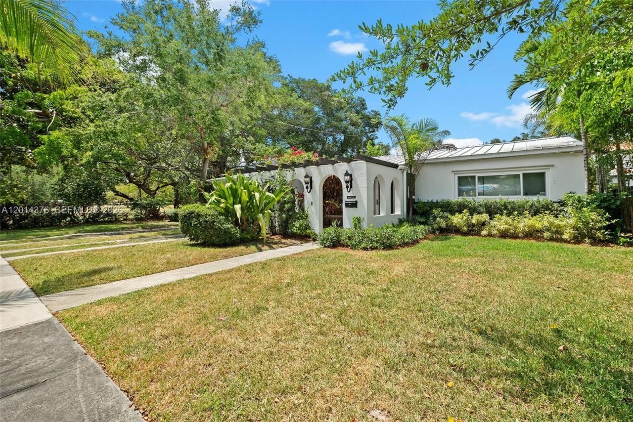 4091 Matheson Ave , Miami, FL 33133 Photo
