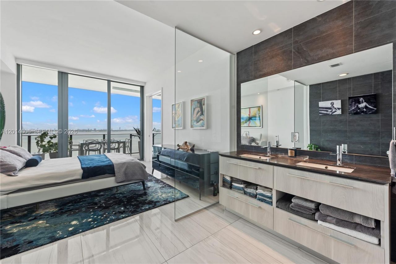 480 NE 31st St , Unit 1801, Miami, FL 33137 Photo