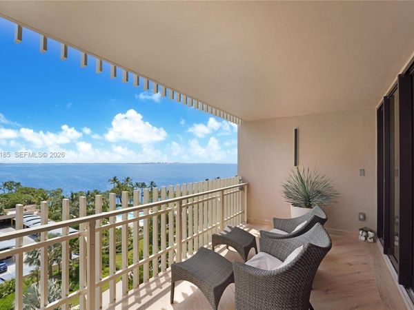 1 Grove Isle Dr, Unit A809, Miami, FL 33133
