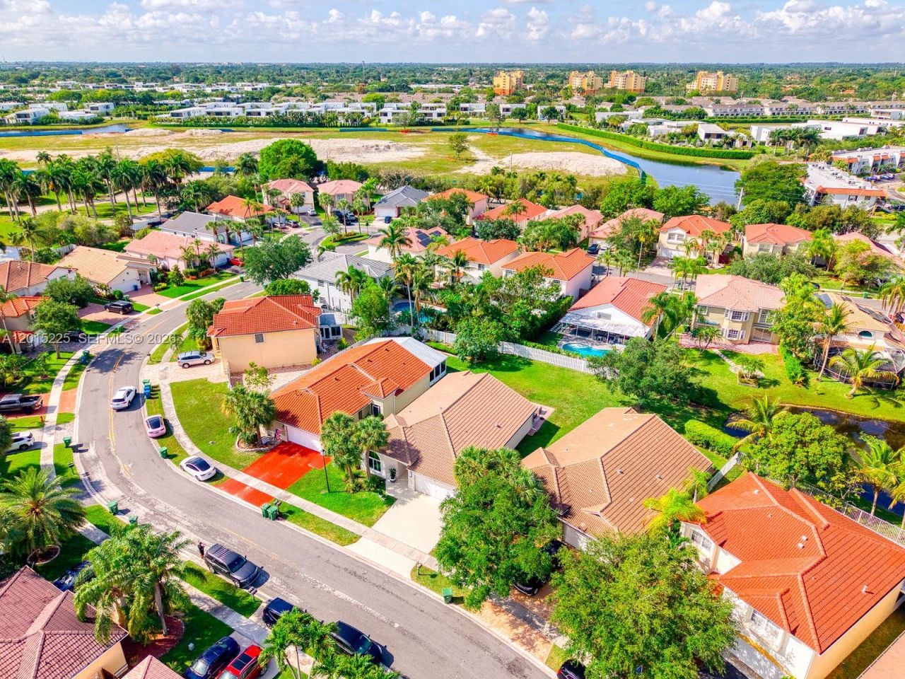 77 Gables Blvd, Weston, FL 33326 Photo