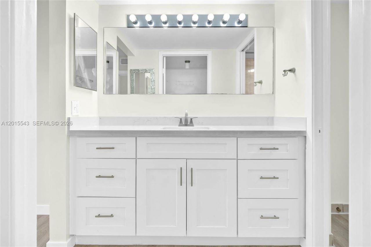 11715 SW 18th St, Unit 410, Miami, FL 33175 Photo