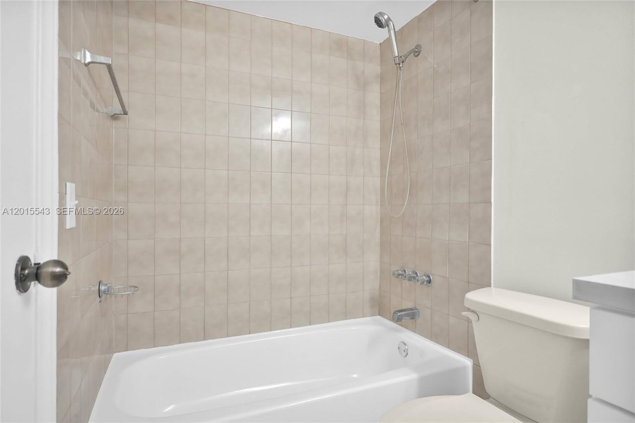 11715 SW 18th St, Unit 410, Miami, FL 33175 Photo