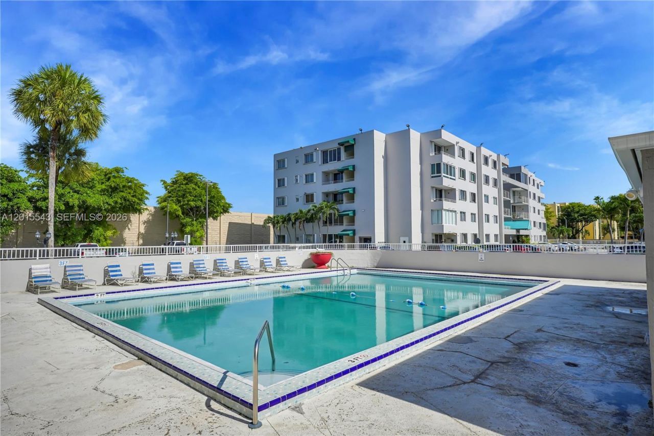 11715 SW 18th St, Unit 410, Miami, FL 33175 Photo