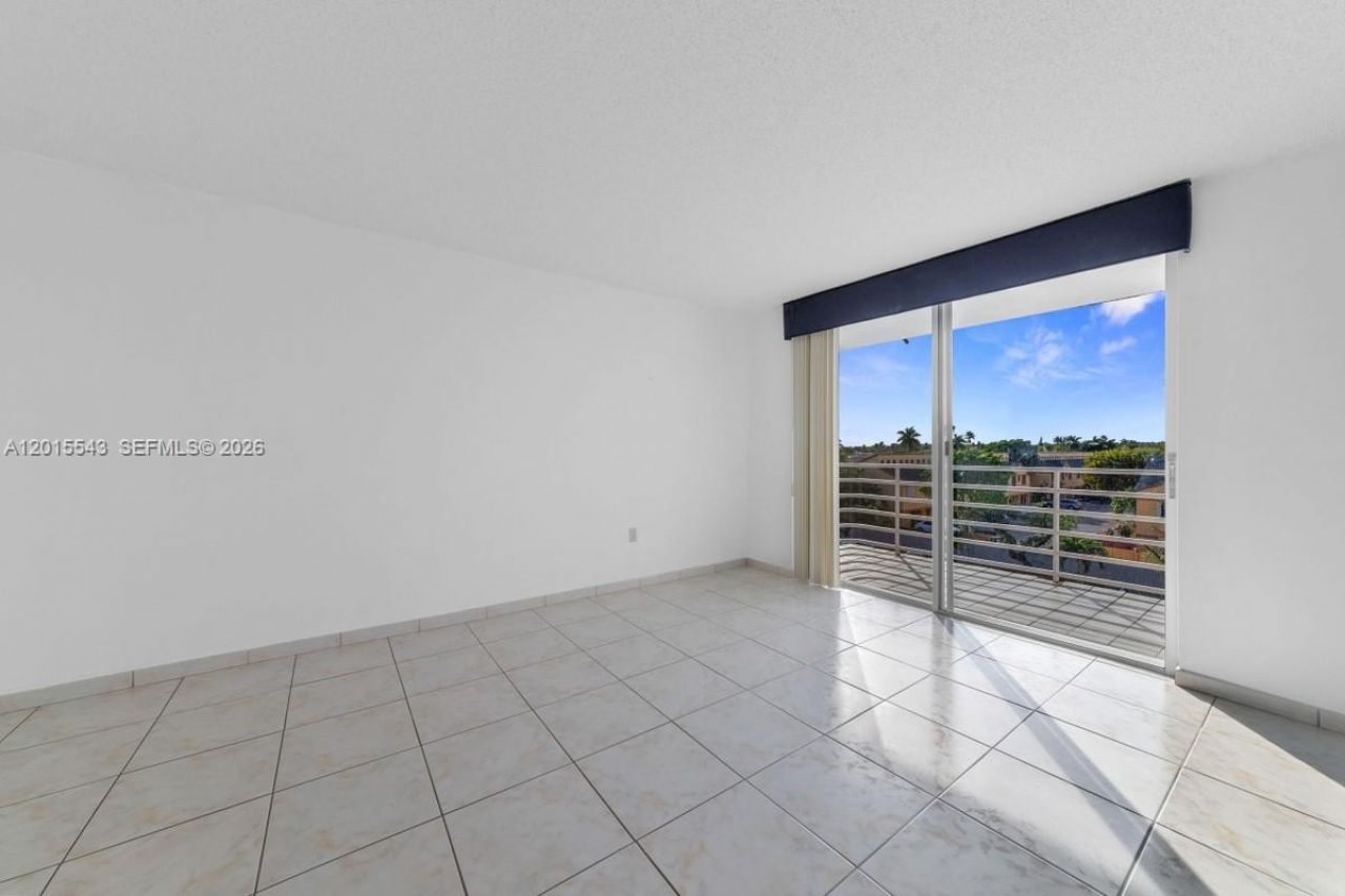 11715 SW 18th St , Unit 410, Miami, FL 33175 Photo