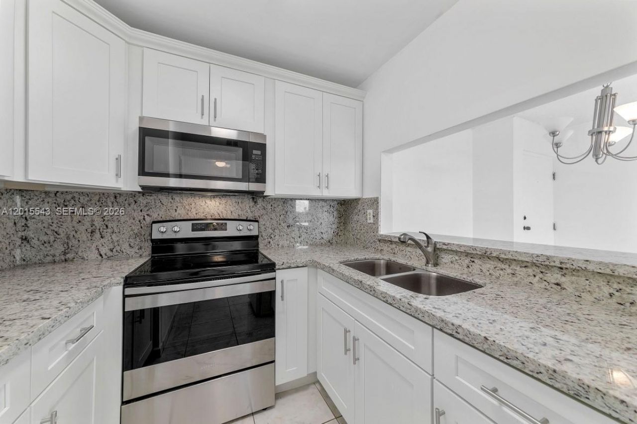 11715 SW 18th St , Unit 410, Miami, FL 33175 Photo