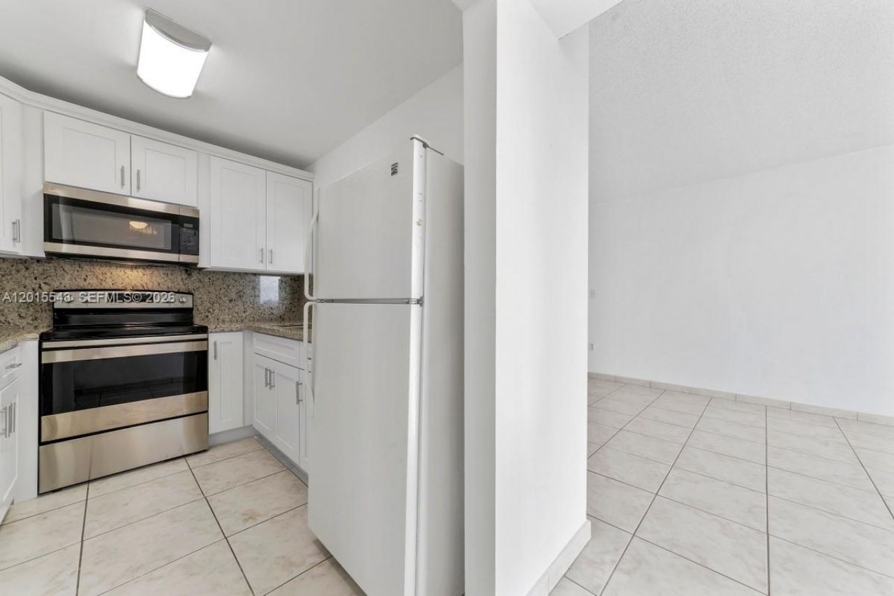 11715 SW 18th St , Unit 410, Miami, FL 33175 Photo