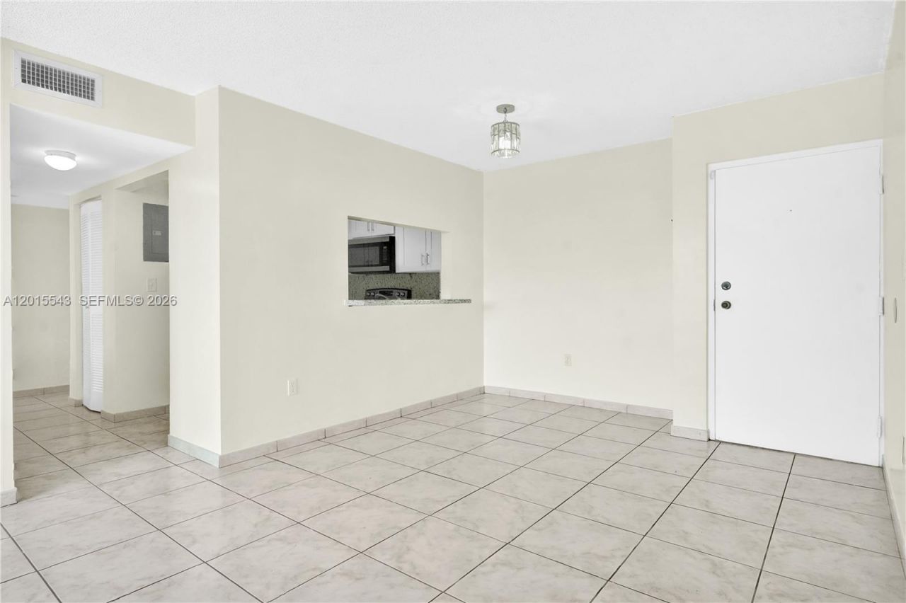 11715 SW 18th St, Unit 410, Miami, FL 33175 Photo