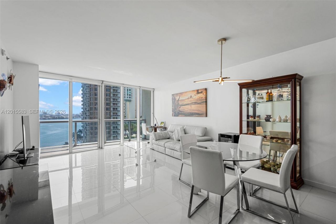 465 Brickell Ave , Unit 1016, Miami, FL 33131 Photo