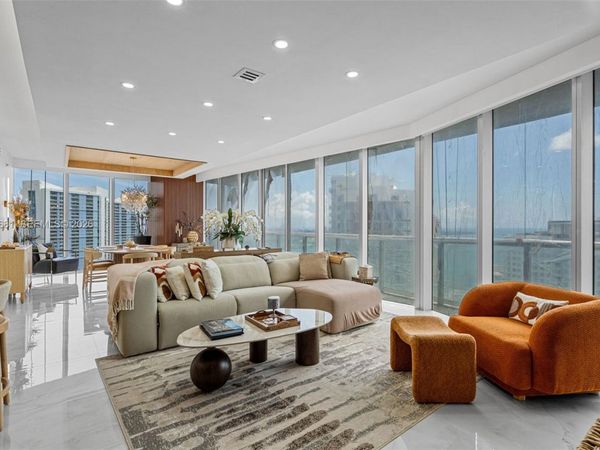 465 Brickell Ave , Unit 3301, Miami, FL 33131