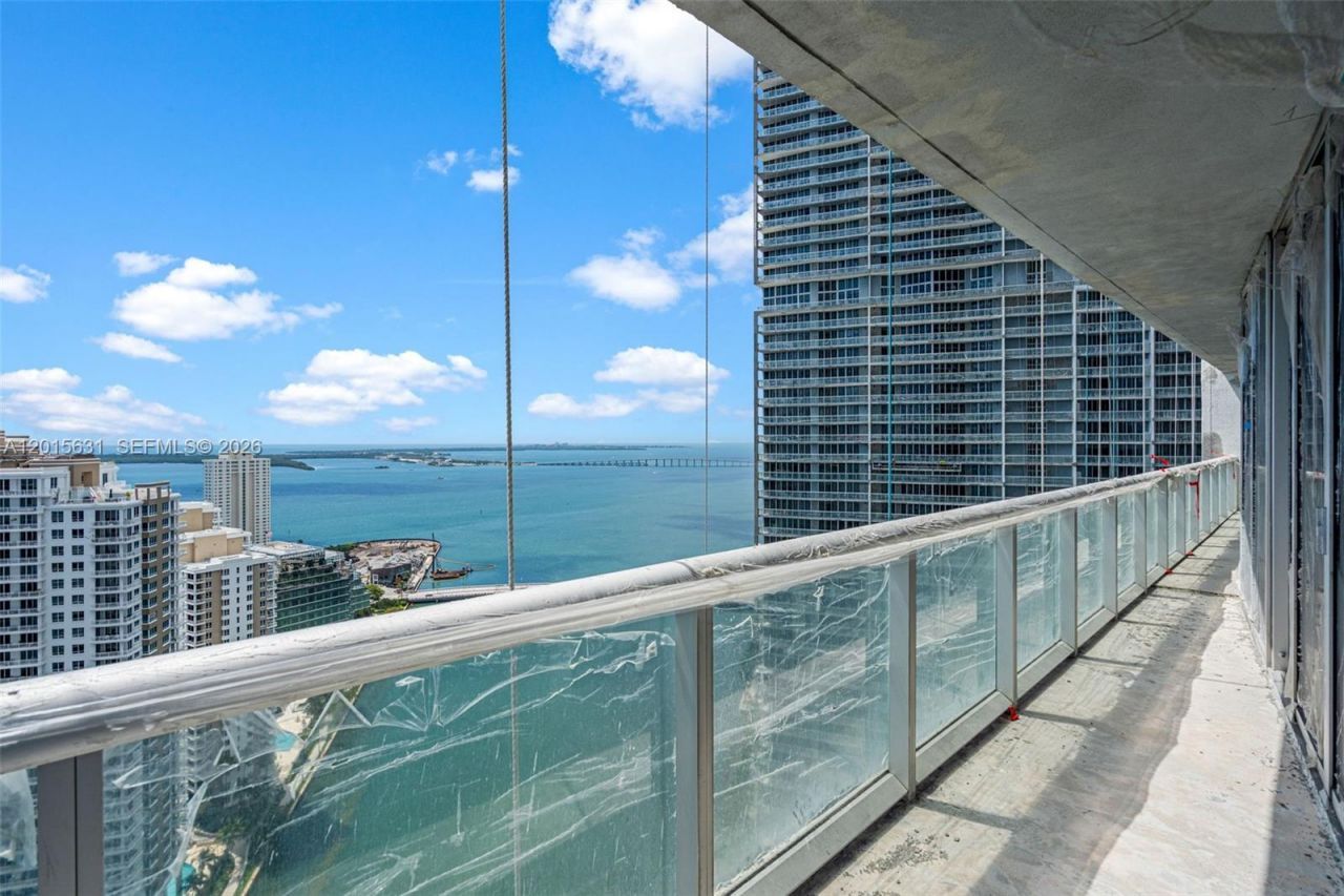 465 Brickell Ave , Unit 3301, Miami, FL 33131 Photo