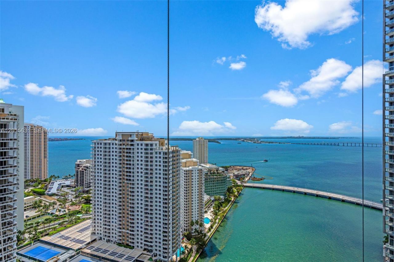 465 Brickell Ave , Unit 3301, Miami, FL 33131 Photo