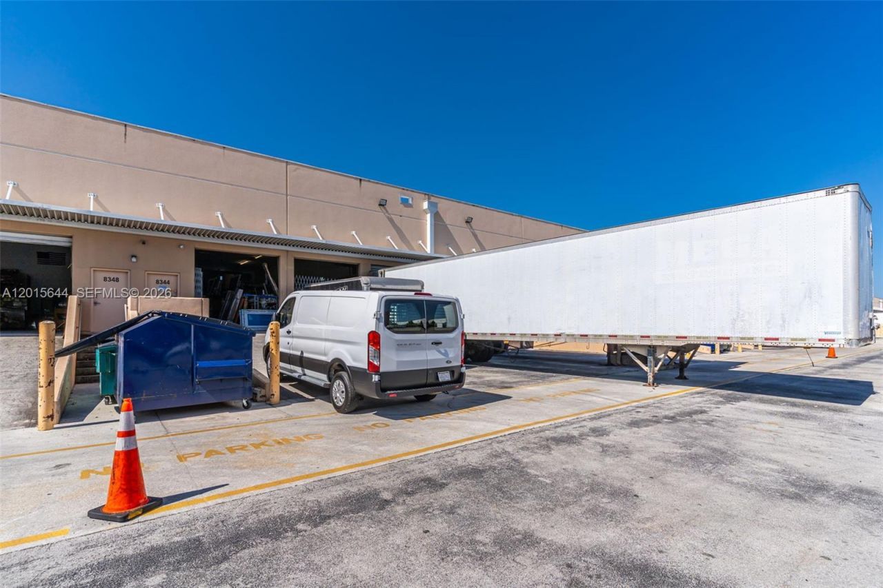 8344 NW 30th Ter , Unit 4, Doral, FL 33122 Photo