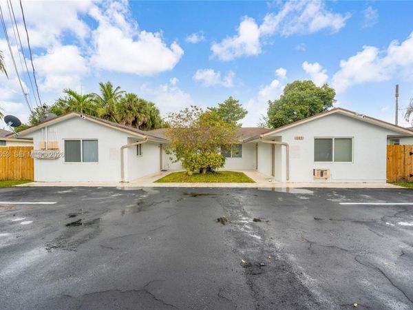 645 NW 15th Ave , Unit 1, Fort Lauderdale, FL 33311