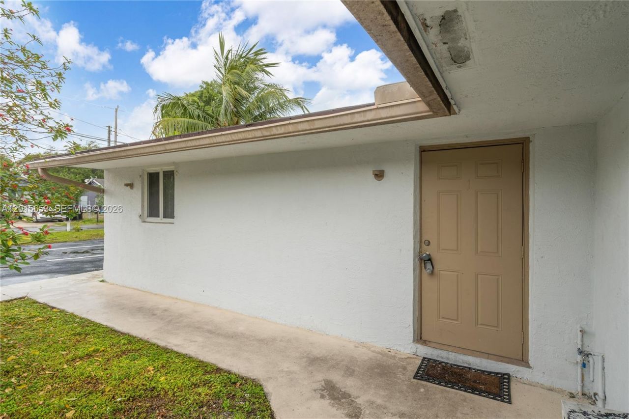 645 NW 15th Ave , Unit 1, Fort Lauderdale, FL 33311 Photo