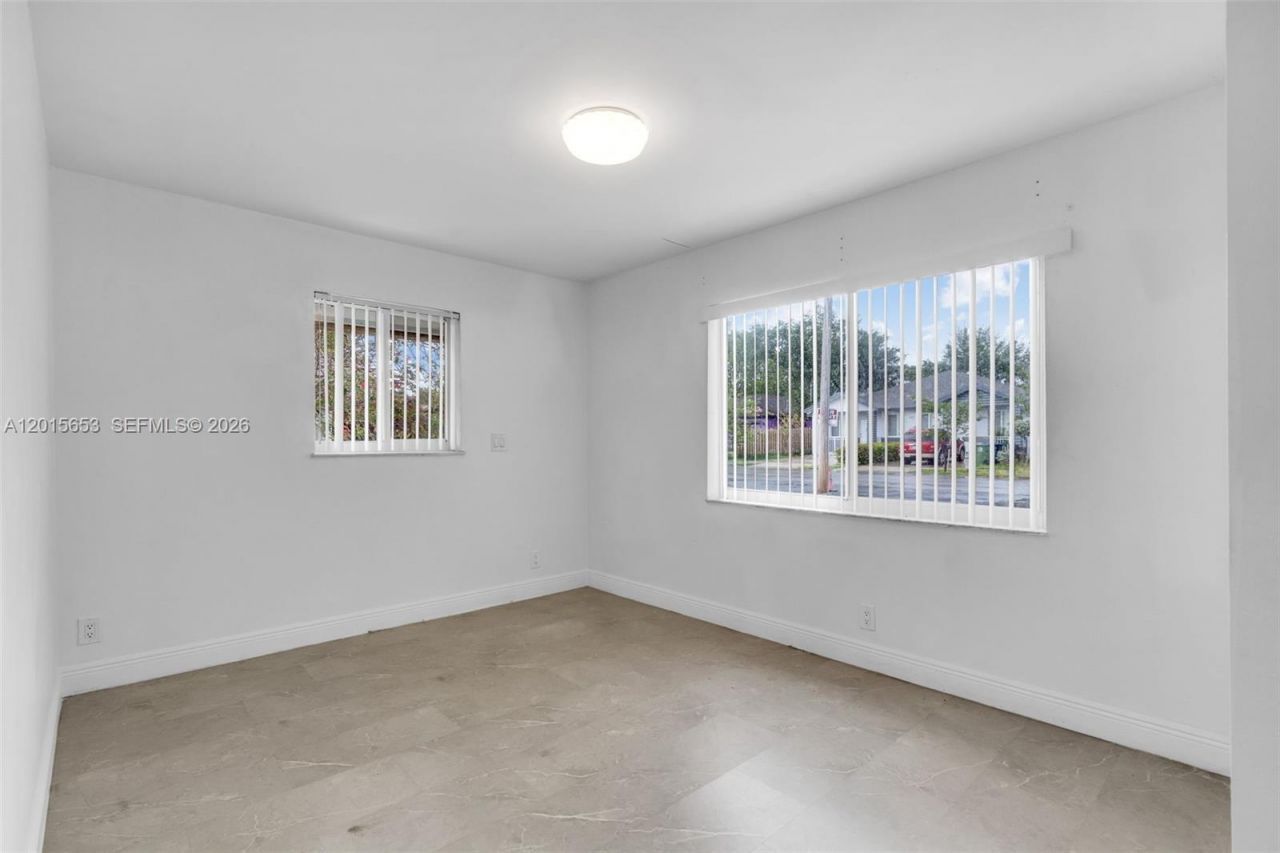 645 NW 15th Ave , Unit 1, Fort Lauderdale, FL 33311 Photo