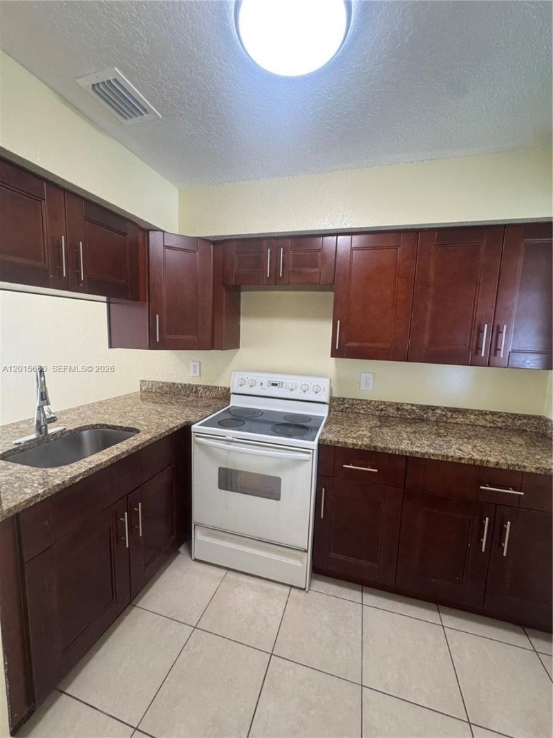 1101 W Prospect Rd , Unit 6, Fort Lauderdale, FL 33309 Photo