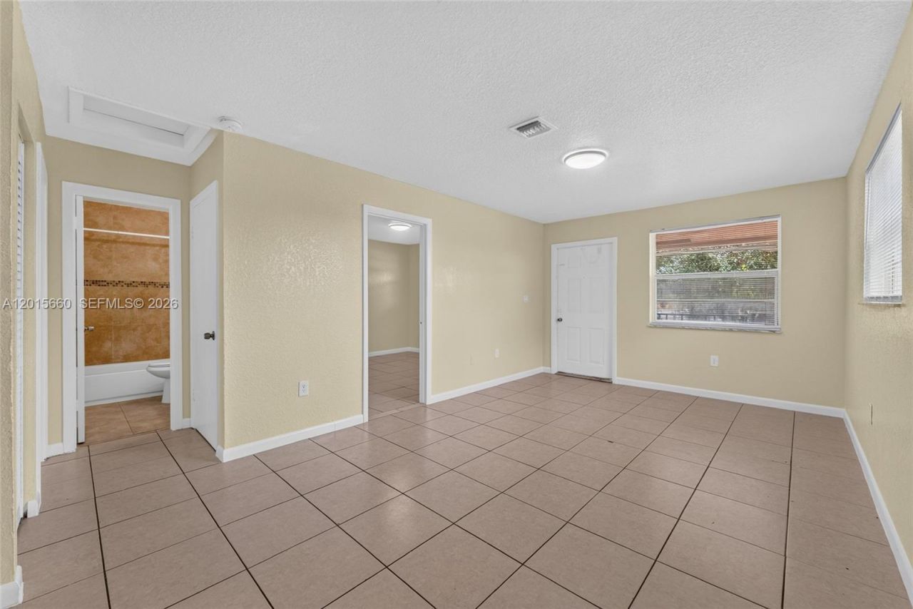 1101 W Prospect Rd, Unit 4, Fort Lauderdale, FL 33309 Photo